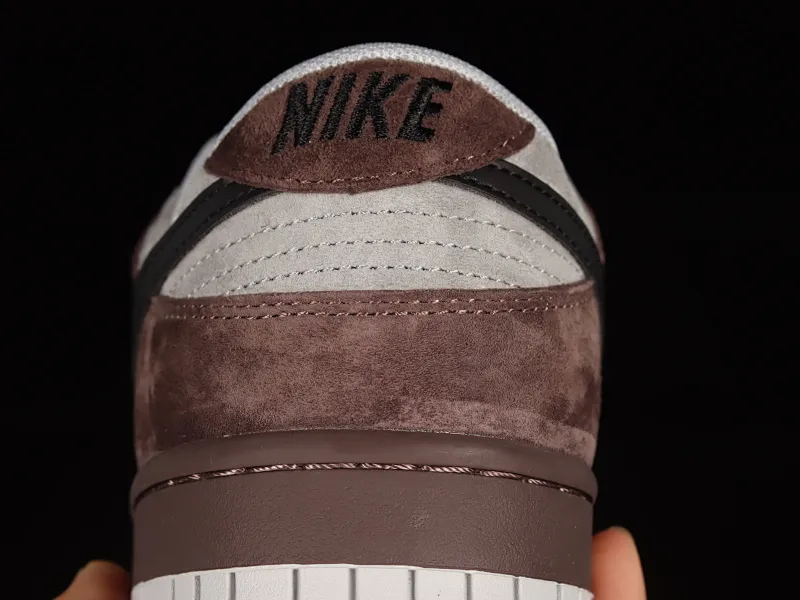 All Categories Nk SB Dunk Series Nk SB Dunk Low Low-top sneakers Otomo Katsuhiro x Nk SB Dunk Low "Steamboy OST" Creative customization collaboration Otomo Katsuhiro co-branded SB low-top sports and leisure sneakers DD9606-123